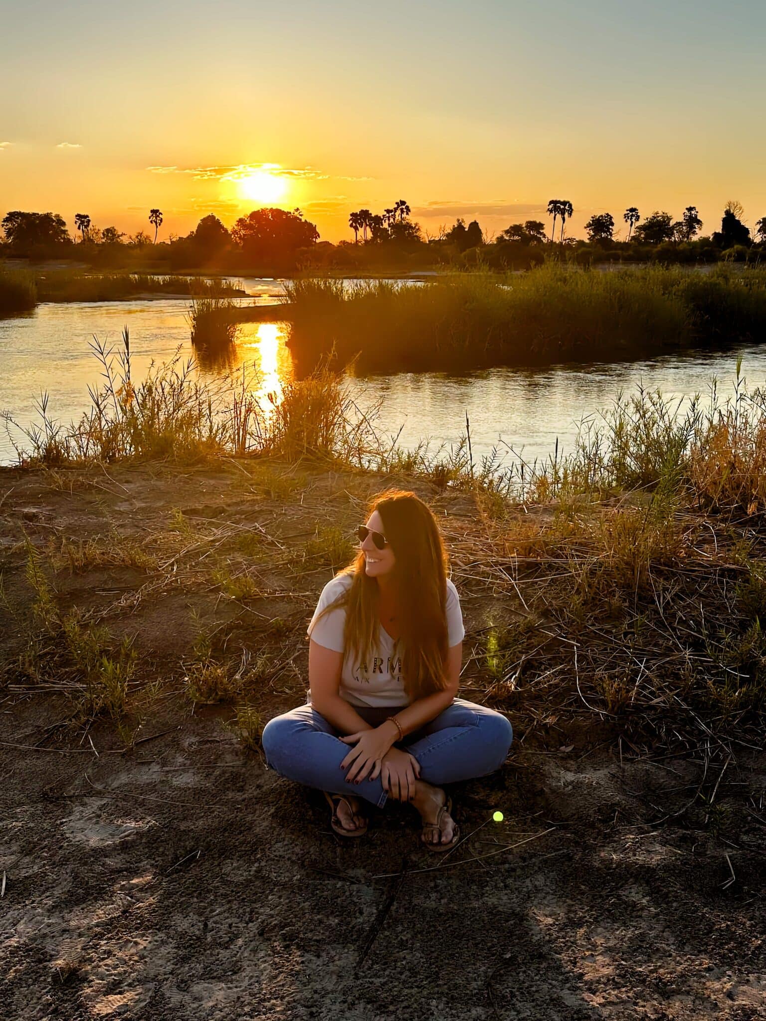 Noelia Espinosa en Zambia, en el río Zambeze, en 2023, viaje de exploración con ANBU Viajes.